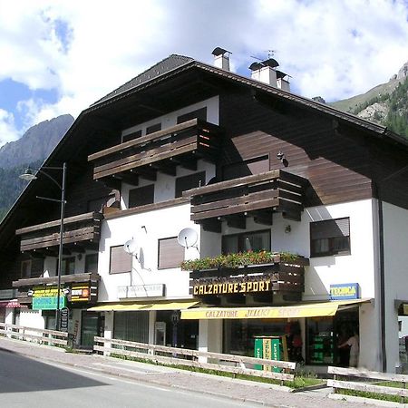 Apartamento La Casa Duron Campitello di Fassa Exterior foto